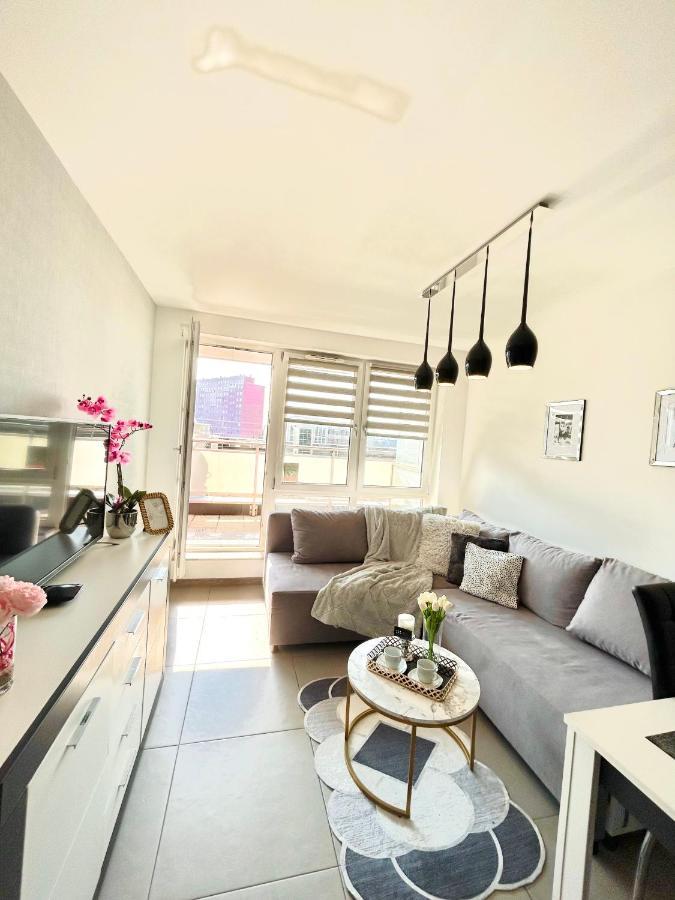 Downtown Apartments Family&Friends Жешув Экстерьер фото